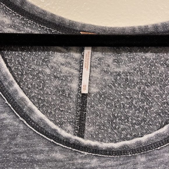 Free People top. XS - Picture 2 of 7